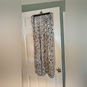 Maxi Skirt Cynthia Rowley Sz L Never worn.  Pull on stretch waist.